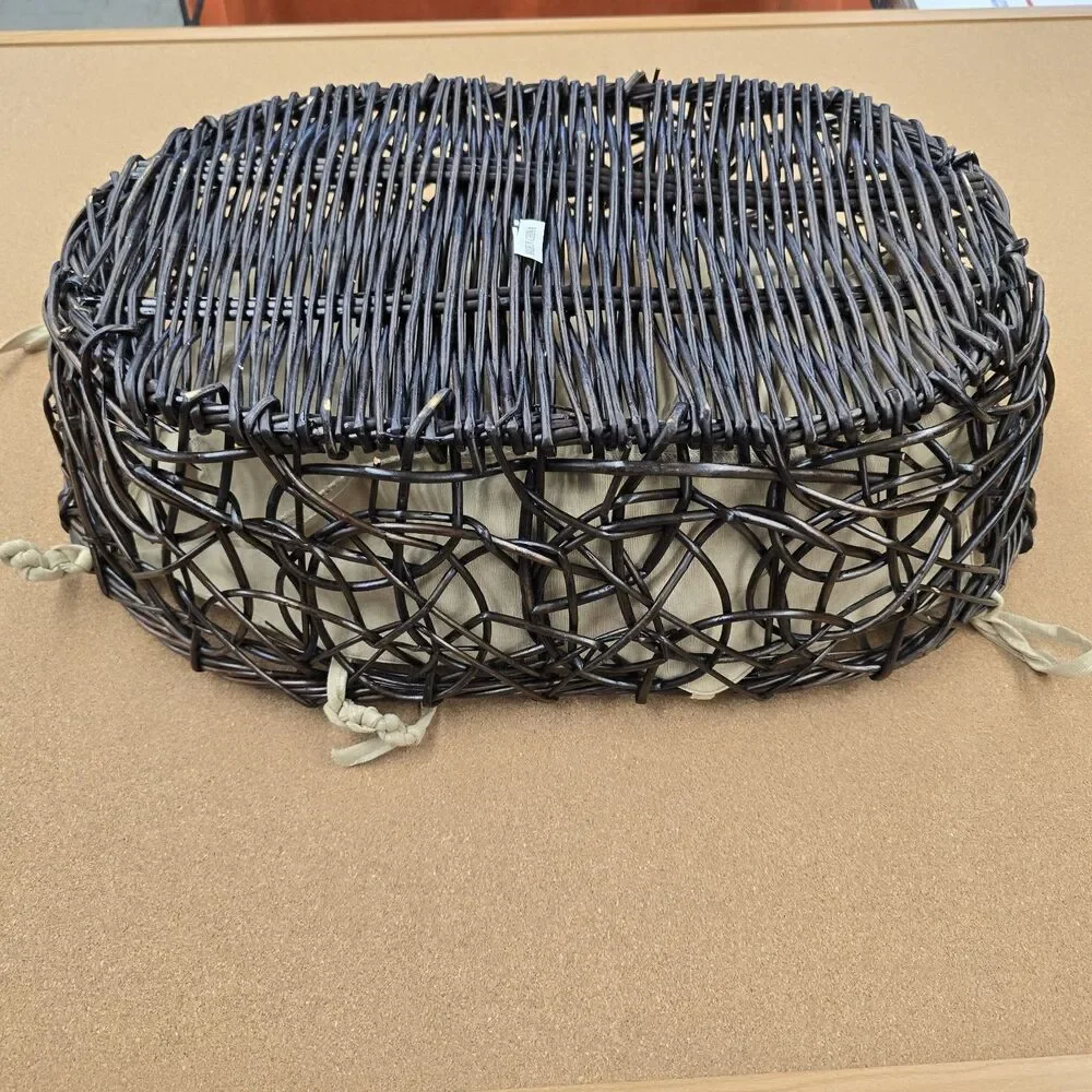 Large Wicker Basket With Fabric Lining